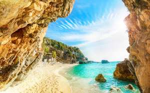 Vacaciones en la griega Corfú 5 noches de hotel junto a la playa con vuelos directos incluidos por 200 euros! PxPm2 Abril