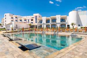 Lujo en Algarve: Regency Salgados Hotel & Spa 4* 3 noches desde 110€/persona | Febrero