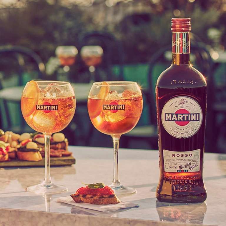 MARTINI Rosso Red Vermouth Aperitivo, Vermut dulce con infusión de hierbas regionales, 15% ABV, 150cl / 1.5L