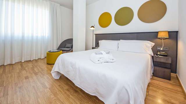 Granollers: Hotel 4* + desayuno + cena + spa + cava 149€/2 personas (de junio a septiembre)