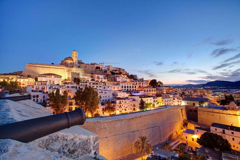 Ibiza en Semana Santa: Vuelos + 2 noches en hotel 3* por 90 euros PXPm2