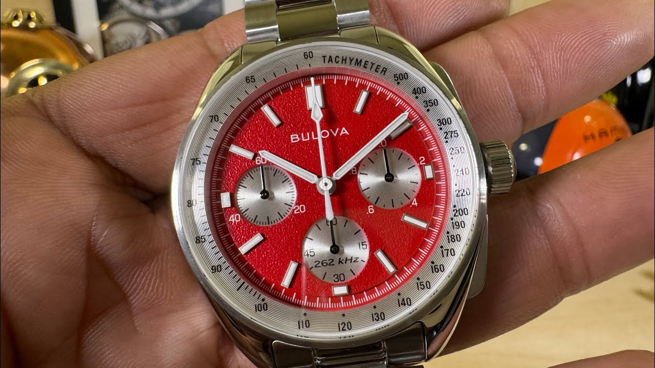 Bulova Lunar Pilot en color Rojo 43 mm special set