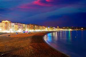 Lloret de Mar: hotel 3* Media pensión desde 38€ /persona (mayo)