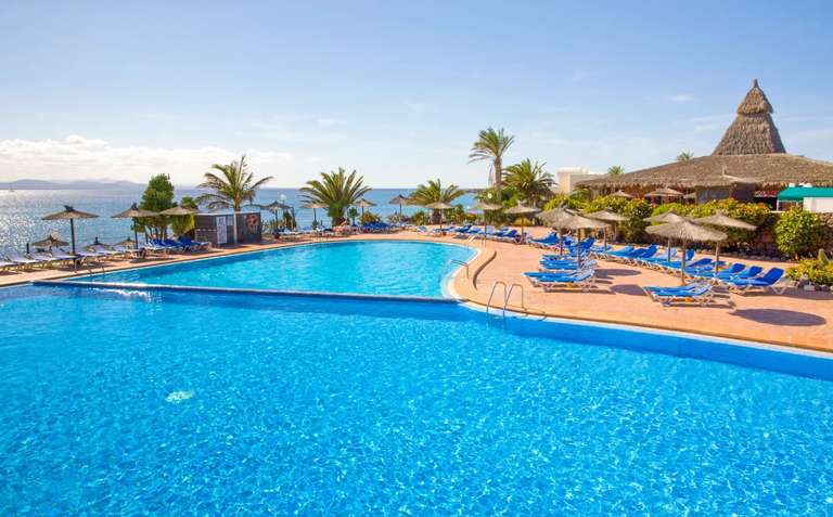 Todo Incluido en Lanzarote 3 noches de hotel junto a la playa con TI, traslados y vuelos incluidos (Fechas a partir de agosto)