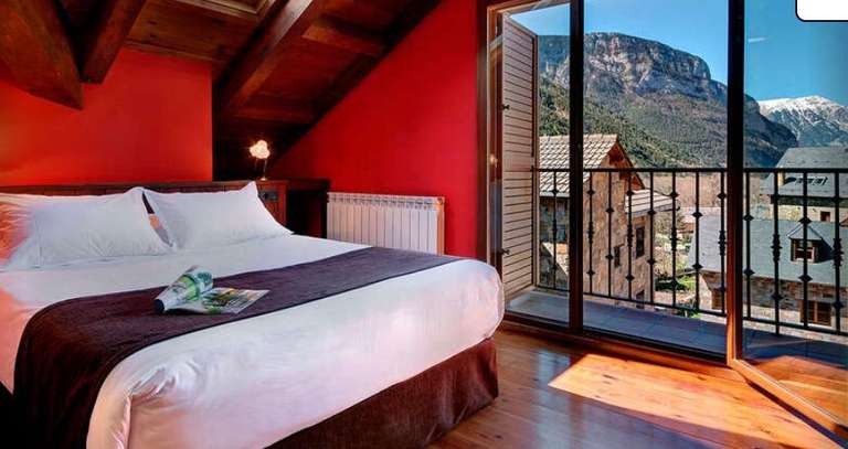 Pirineo Aragonés Noches de Hotel 3* + Bañera hidromasaje + Bombones y regalos por solo 40€ (PxPm2)