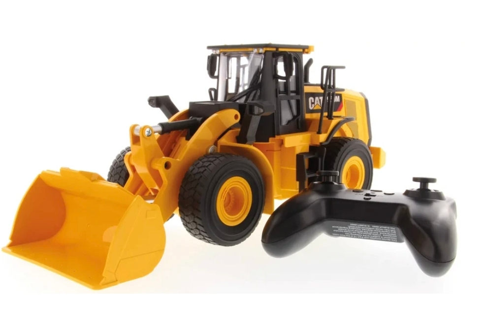 Cargadora Teledirigida Cat 950M Carrera RC: Escala 1:24 con Pala de Metal y RC de todas las funciones de la máquina.