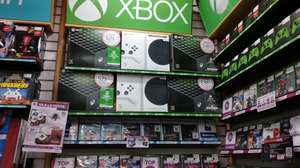 Stock Xbox series X + Gamepass en Game Fuengirola