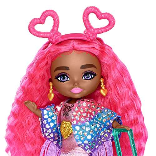 Barbie Extra Fly Mini Desierto Muñeca pequeña afroamericana con conjunto de moda y accesorios de viaje