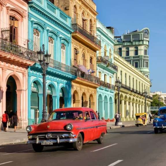 Cuba: La Habana- 9 Días y 7 Noches de Hotel 3* + Desayunos +Vuelos (PxPm2)(Octubre)