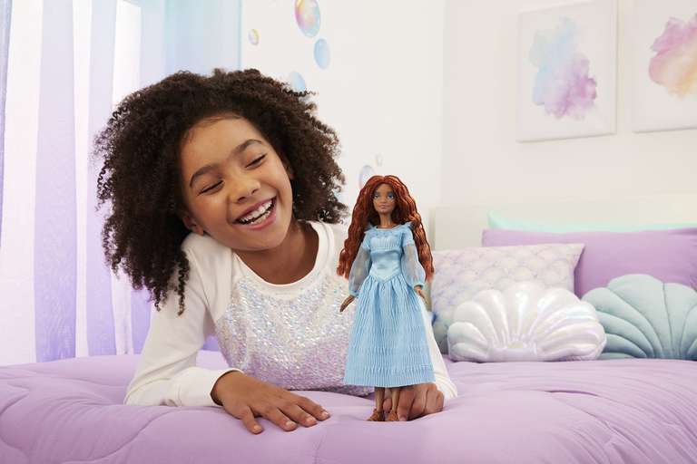 Mattel Disney La Sirenita sirena Muñeca con vestido de volantes, juguete +3 años