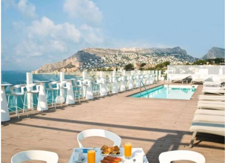 Calpe 4 noches en hotel 4* con desayunos incluidos ¡primera línea de playa! (PxPm2)(Septiembre)