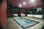 Málaga: 2, 4, 6 o 12 h en habitación doble, suite o presidencial con cava y opción a jacuzzi y sauna en hotel Miami Love