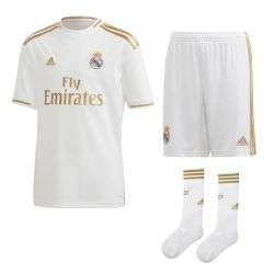 Hasta 75% de descuento en equipaciones y ropa deportiva del Real Madrid