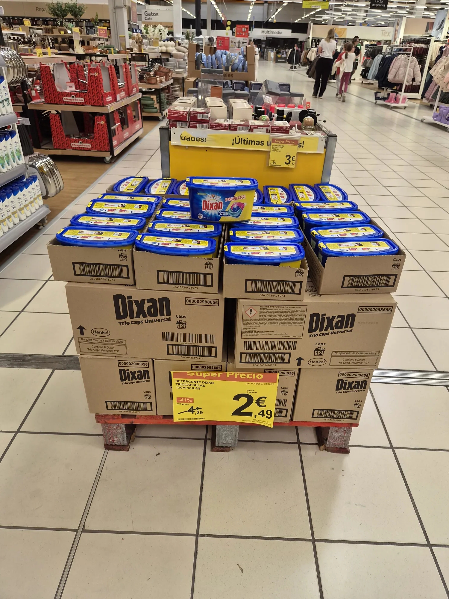 Detergente DIXAN 12 Cápsulas. Carrefour Parque Mediterráneo. Cartagena (Murcia)