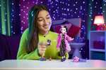 Monster High Fiesta de Pijamas Draculaura Muñeca articulada con Pijama, Mascota murciélago y Accesorios, Juguete +4 años (Mattel HKY66)