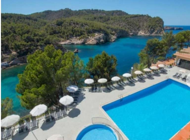 Ibiza 4 Noches de hotel 4* con vistas al mar + !Media Pensión! + Cancela gratis por solo 148€ (PxPm2) (Mayo-Julio)