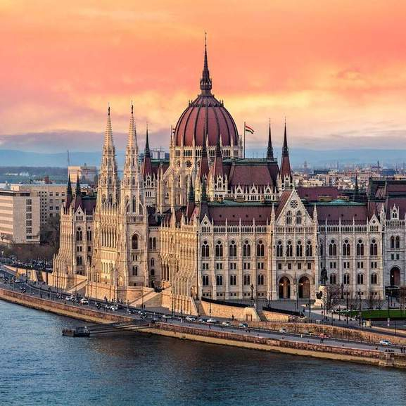 ¡4 DÍAS en BUDAPEST! Vuelos DIRECTOS + HOTEL + DESAYUNO por solo 95€ (sep - oct) - Salidas desde Castellón