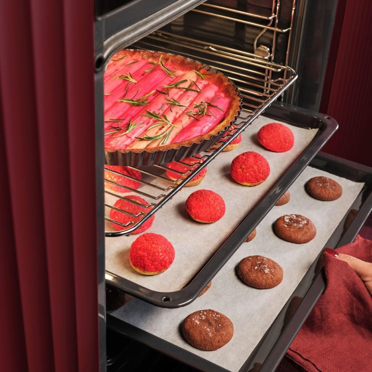 AEG Horno Multifunción OU5AB20SM, 72 L, Limpieza Aqua Clean, 9 Programas, Función Grill, SurroundCook, Pantalla LED
