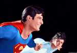 Funko Pop Superman & Lois volando. Edición Exclusiva.