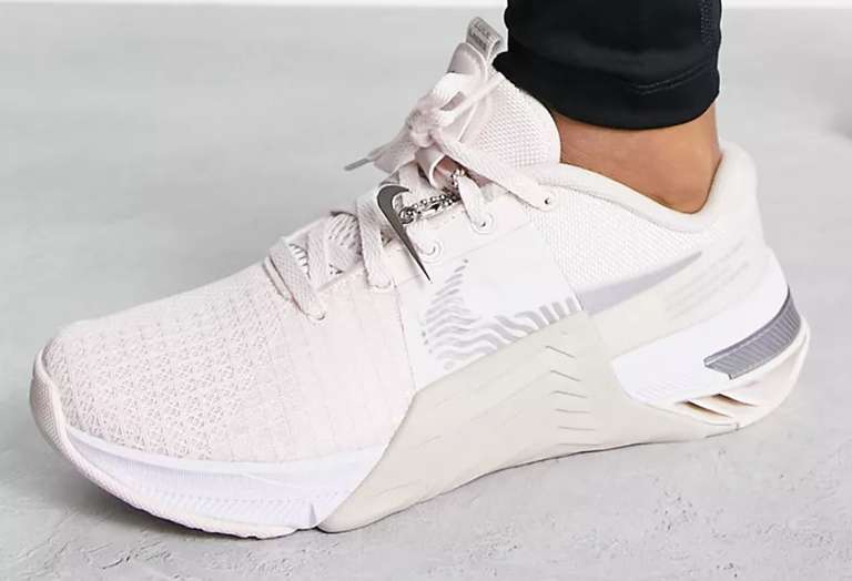 Zapatillas Nike Metcon 8 Rosa Pálido. (38,25€ para cuentas nuevas). Varias Tallas