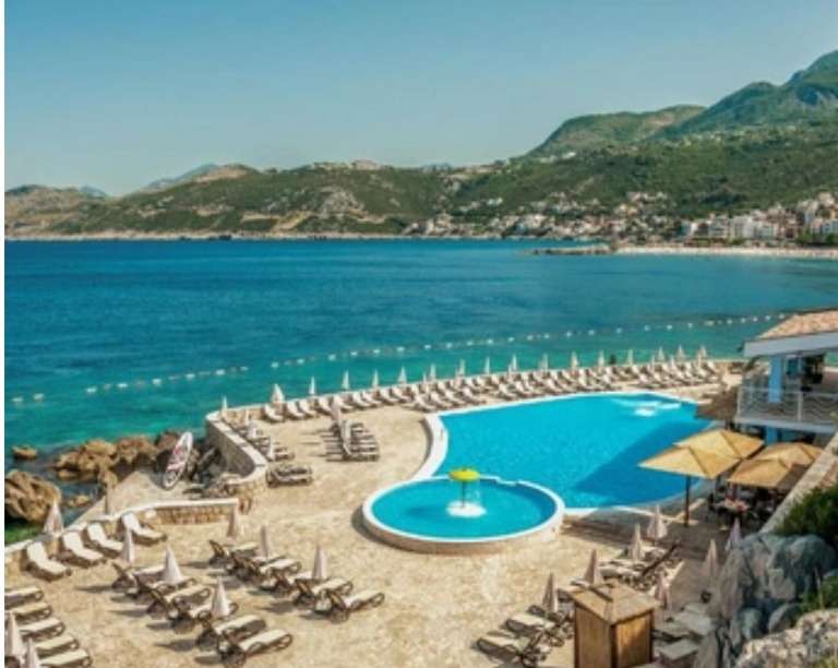 !!Media Pensión!! en Montenegro 3 noches en hotel 4* con vuelos incluidos (PxPm2) (Septiembre)