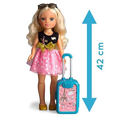 Nancy - Chic Viaja A París, con una Maleta Rosa para Guardar Todos los Accesorios de Viaje y de Belleza de la muñeca