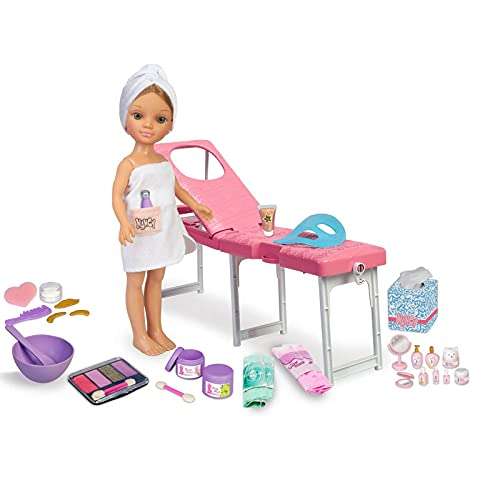 Nancy - Un día de spa, muñeca con toalla y tumbona de spa, Famosa