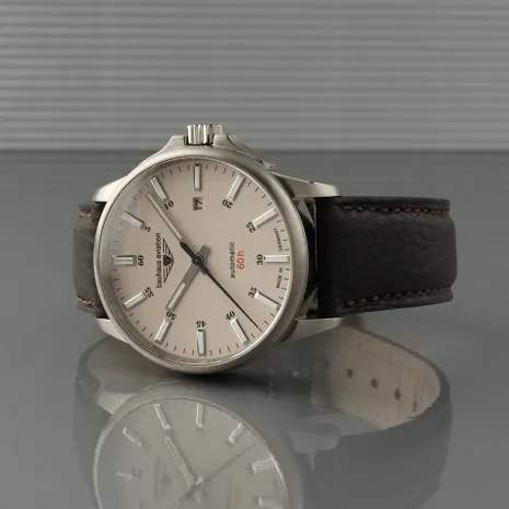 1921435-mMKAU_1.jpg