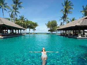 Impresionante resort 5* en Bali Rodeado de naturaleza, clases de yoga gratis, infinity pool, desayunos... ¡Desde 43€ por persona y noche!