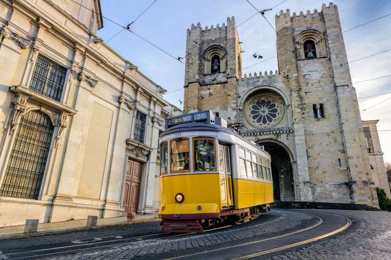 Viaje low cost a Lisboa! Viaje low cost con vuelos + 2 noches en hostal céntrico por 75 euros! PxPm2 hasta abril
