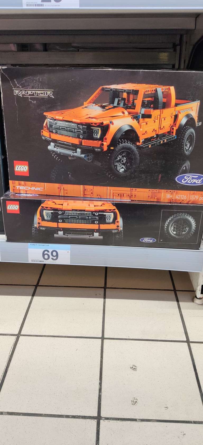 Lego Ford Raptor - Carrefour Boulevard de Getafe