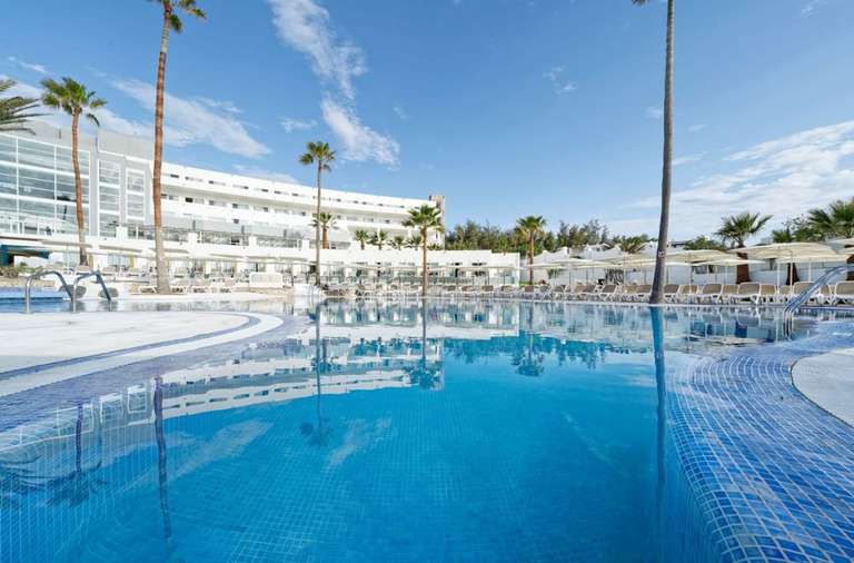 Fuerteventura!! 2 noches todo incluido en hotelazo de 4* cerca de la playa por 134 euros!! PxPm2 Fechas: Hasta el 31 de Octubre