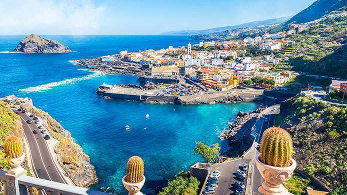 Especial Vacaciones de Verano en Canarias (¡Agosto!) 4 Noches en hoteles 3/4* + Desayunos + Cenas + Cancela gratis desde solo 115€ (PxPm2)