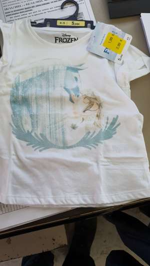 2 camisetas Disney princesas Carrefour Tarragona, ropa a 1,99€