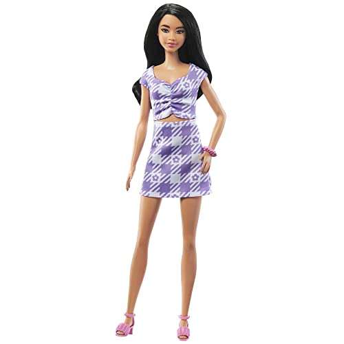 Barbie Fashionista Muñeca con pantalones de flores, top naranja y accesorios de moda,