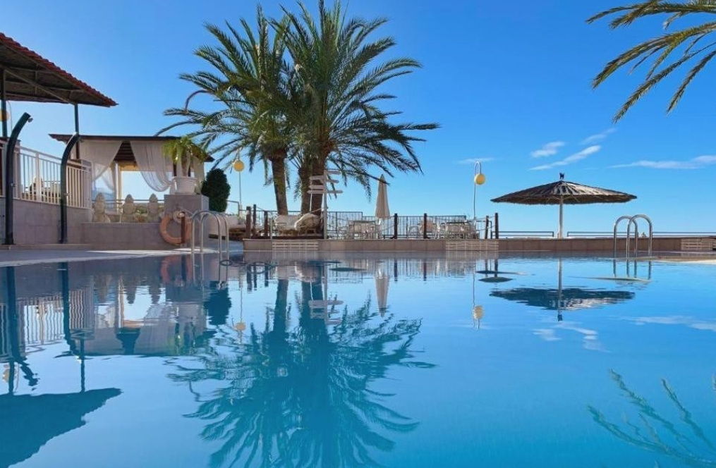 MURCIA, Mazarrón. Resort + desayuno. Habitación Deluxe con vistas. Párking gratis. Excelentes valoraciones. Desde 35€ Nov y 34€ Dic