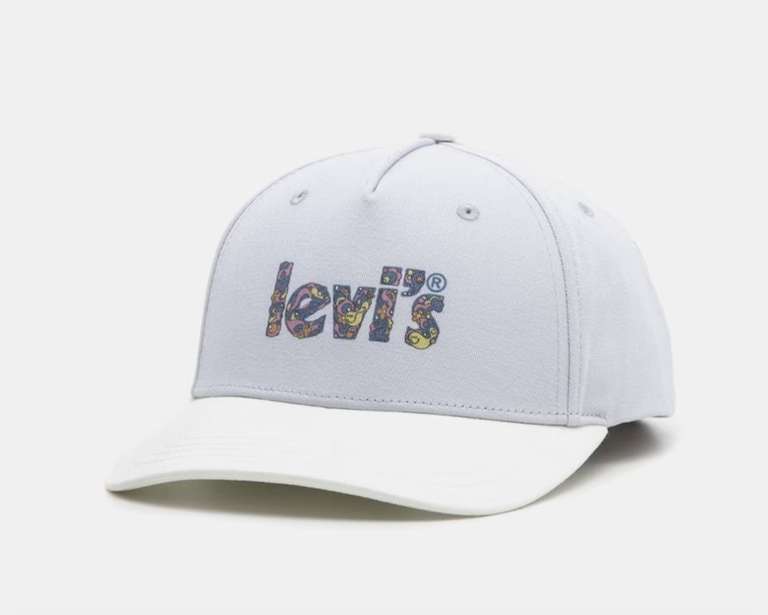 Gorra blanca de algodón detalle de la marca LEVI'S en el frontal.