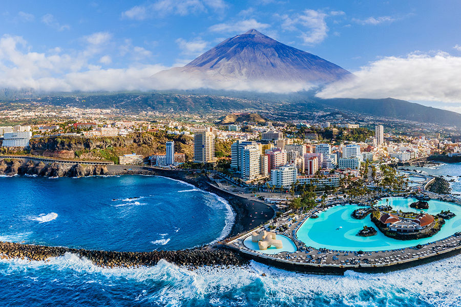 ¡PON RUMBO A TENERIFE!. Desde 4 NOCHES: VUELOS+HOTEL 3* con MEDIA PENSIÓN y -50% en niños cerca de la playa | Puerto de la Cruz (sep)