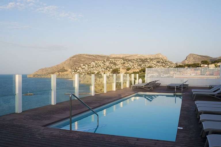 Vive el Mediterráneo en el Hotel 4* de Calpe con Acceso Directo a la Playa Desde 35€ PxP / Día