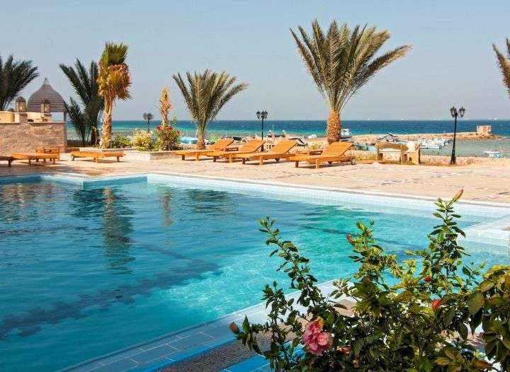 ¡Viaje ALL INCLUSIVE al MAR ROJO con tour de buceo! Vuelos, resort 4* en Hurghada y tour guiado de buceo por 763 euros! PxPm2 junio
