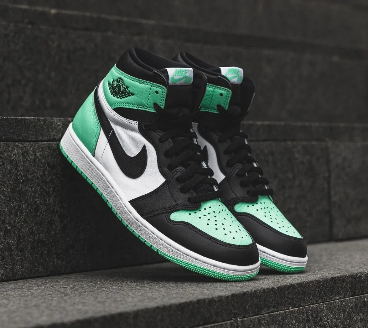 NIKE Air Jordan 1 Retro High OG | Tallas 36, 37, 38.5, 44, 45, 46, 50.5 y 52.5