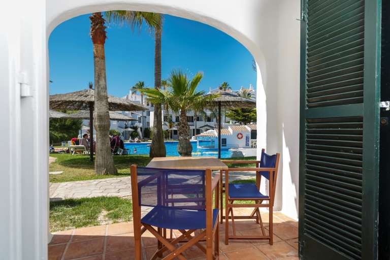 Menorca: 3 a 7 noches con vuelos + aparthotel desde 104€ [Mayo]