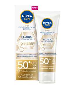 NIVEA SUN Fluido Facial FP50+ (1 x 40 ml), crema con protección solar, protector antimanchas con ácido hialurónico