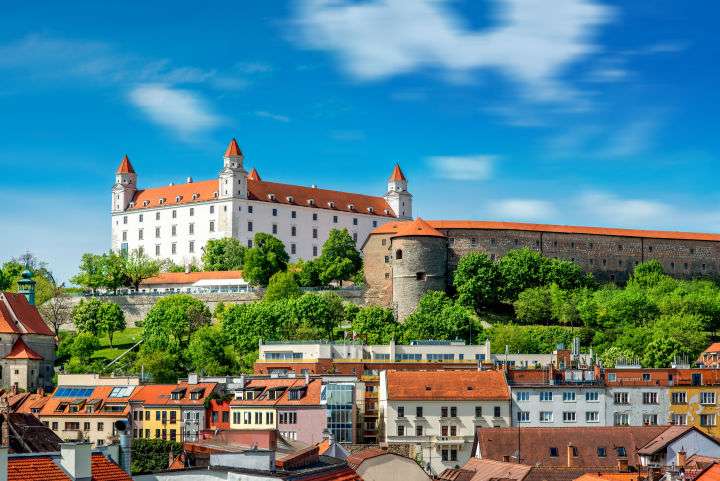 Viaje de 7 noches a Viena, Bratislava y Budapest ¡Vuelos, hoteles con desayunos, tour gratuito y más! por 599 euros! PxPm2 hasta octubre