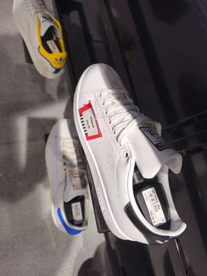 Adidas Stan Smith blancas y negras Foot locker - CC LAS ARENAS, GRAN CANARIA