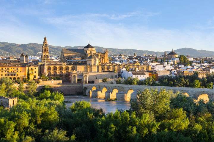 Escapada de LUJO a Córdoba Hotel Eurostars Palace 5*, con bañera de hidromasaje a 600m de la Mezquita , ¡36€ PxPm2! hasta julio