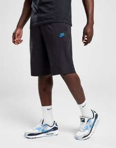 Nike pantalón corto (recogida a tienda GRATIS)