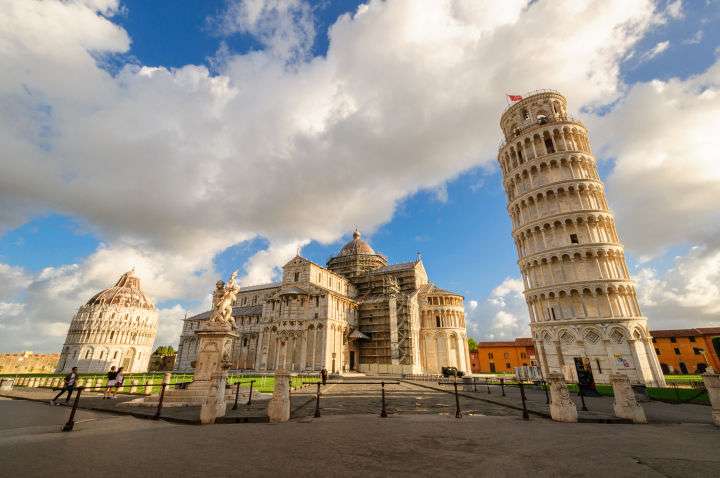 Escapada a PISA : ¡Viaje a Italia con vuelos directos + 2 noches de hotel! P.p (jul)