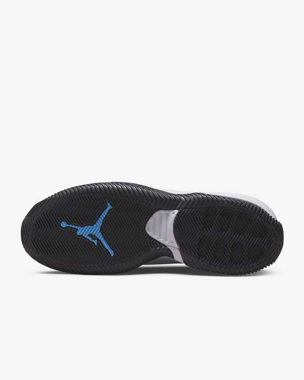 Nike - JORDAN STAY LOYAL 2. Tallas 40 a 46. También disponibles en negro. Envío gratuito a tienda